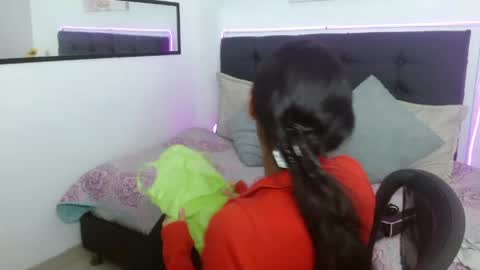 Snapshot of vannesweet_ chatting on 06/05/26, 09:09 vane online show from 06/05/26, 09:09