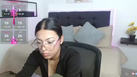 Snapshot of vannesweet_ chatting on 06/18/26, 08:35 vane online show from 06/18/26, 08:35
