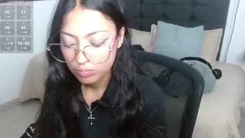 Snapshot of vannesweet_ chatting on 07/19/26, 08:34 vane online show from 07/19/26, 08:34