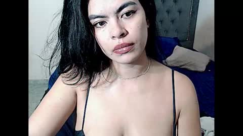 Snapshot of vannsexporn chatting on 12/03/24, 02:03 Vannesa online show from 12/03/24, 02:03