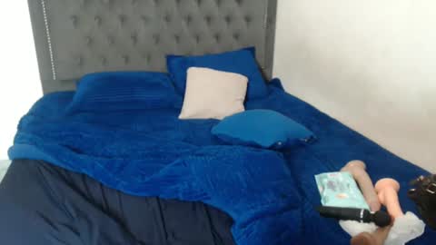 Snapshot of vannsexporn chatting on 12/07/24, 03:25 Vannesa online show from 12/07/24, 03:25