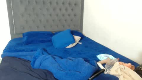 Snapshot of vannsexporn chatting on 12/19/24, 02:45 Vannesa online show from 12/19/24, 02:45