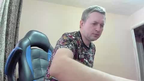 vano_822 online show from 11/05/25, 10:04