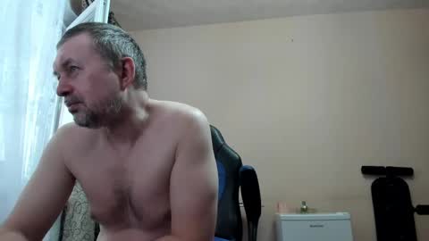 Snapshot of vano_822 chatting on 05/17/26, 05:49 vano_822 online show from 05/17/26, 05:49