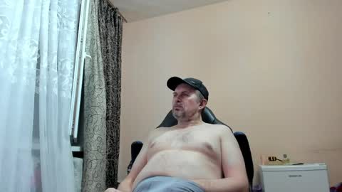 Snapshot of vano_822 chatting on 05/24/26, 08:36 vano_822 online show from 05/24/26, 08:36