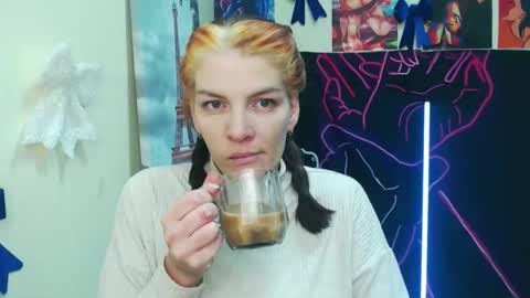 Snapshot of vanrey_ chatting on 02/01/26, 07:51 Vanessa online show from 02/01/26, 07:51