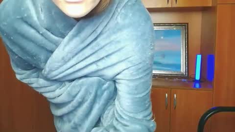 Snapshot of vanrey_ chatting on 02/21/26, 05:36 Vanessa online show from 02/21/26, 05:36