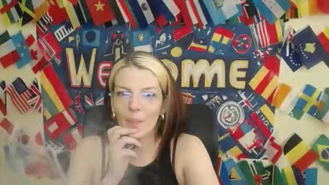 Snapshot of vanrey_ chatting on 05/07/26, 06:30 Vanessa online show from 05/07/26, 06:30
