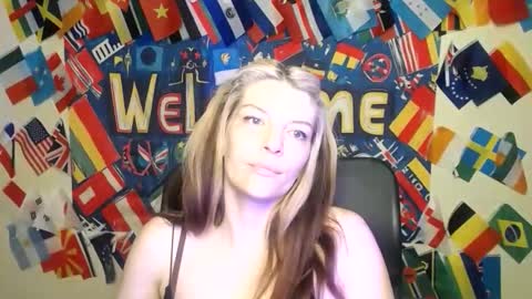 Snapshot of vanrey_ chatting on 06/10/26, 06:56 Vanessa online show from 06/10/26, 06:56