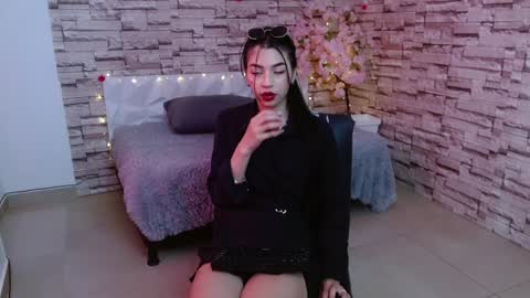 Snapshot of vanse_lust chatting on 12/03/24, 09:23 Karuna online show from 12/03/24, 09:23