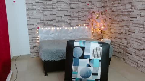 Snapshot of vanse_lust chatting on 01/08/25, 09:34 Karuna online show from 01/08/25, 09:34