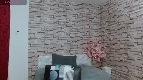 Snapshot of vanse_lust chatting on 02/04/25, 02:17 Karuna online show from 02/04/25, 02:17