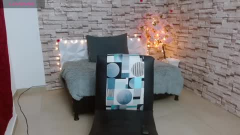 Snapshot of vanse_lust chatting on 02/12/25, 02:14 Karuna online show from 02/12/25, 02:14