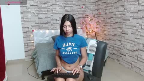 Snapshot of vanse_lust chatting on 02/19/25, 11:57 Karuna online show from 02/19/25, 11:57