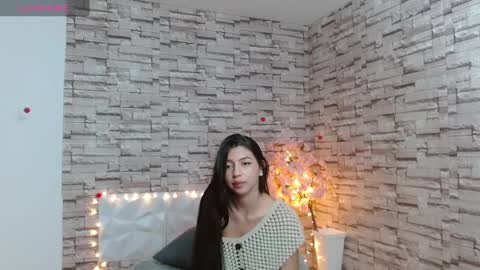 Snapshot of vanse_lust chatting on 02/25/25, 01:52 Karuna online show from 02/25/25, 01:52