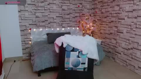 Snapshot of vanse_lust chatting on 02/25/25, 09:35 Karuna online show from 02/25/25, 09:35