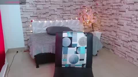 Snapshot of vanse_lust chatting on 02/26/25, 08:44 Karuna online show from 02/26/25, 08:44