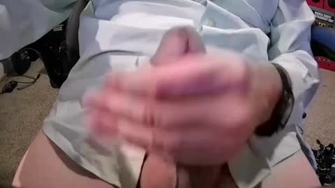 Snapshot of vansmak chatting on 12/12/24, 10:52 VanSmak online show from 12/12/24, 10:52