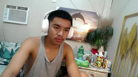 vanxxx2005 online show from 02/25/25, 09:24