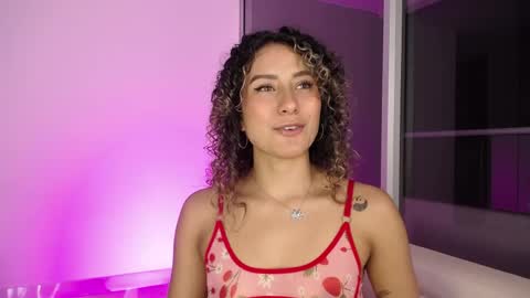 varenka_ivanova22 online show from 04/13/26, 02:17