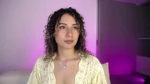 varenka_ivanova22 online show from 04/14/26, 05:35