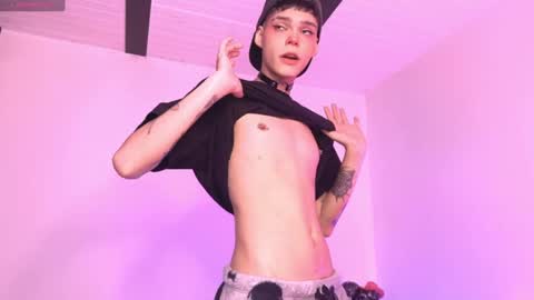  Varya Ferreira - independent model  online show from 03/04/25, 06:58