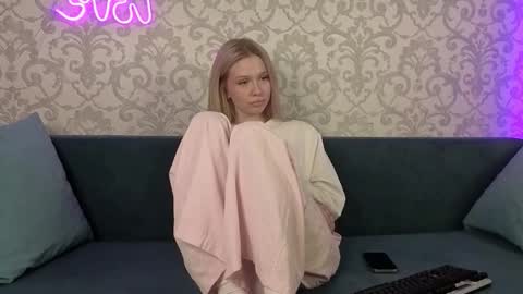 Snapshot of vasilisagoddess chatting on 10/26/25, 06:58 Vasilisa or just Vasya online show from 10/26/25, 06:58