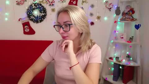 Snapshot of vasilisasii chatting on 12/14/24, 07:29 Vasilisa online show from 12/14/24, 07:29