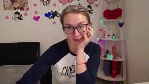 Snapshot of vasilisasii chatting on 02/12/25, 01:16 Vasilisa online show from 02/12/25, 01:16