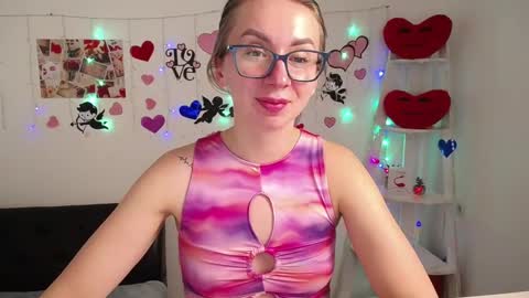 Snapshot of vasilisasii chatting on 02/15/25, 04:12 Vasilisa online show from 02/15/25, 04:12