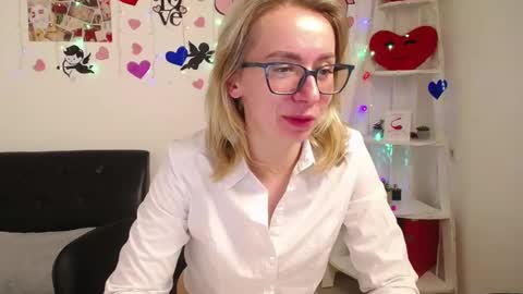 Snapshot of vasilisasii chatting on 03/05/25, 09:16 Vasilisa online show from 03/05/25, 09:16