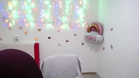 Snapshot of vasilisasii chatting on 10/13/25, 05:18 Vasilisa online show from 10/13/25, 05:18