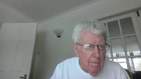 Snapshot of vassus chatting on 01/11/26, 01:16 vassus online show from 01/11/26, 01:16