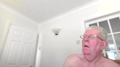 Snapshot of vassus chatting on 07/18/26, 04:55 vassus online show from 07/18/26, 04:55
