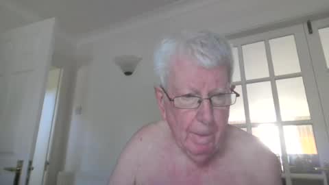 Snapshot of vassus chatting on 07/21/26, 07:22 vassus online show from 07/21/26, 07:22
