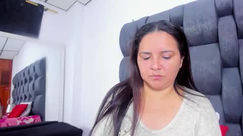 Aurora Cooper online show from 09/15/25, 03:06
