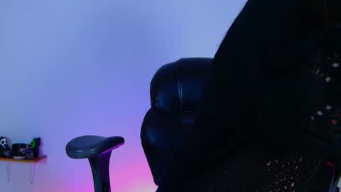 Snapshot of vayolett_dakotta chatting on 09/28/25, 12:49 Vayolett online show from 09/28/25, 12:49