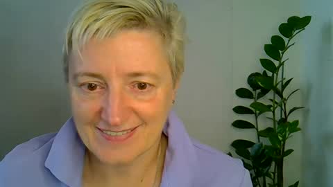 vea_motty online show from 10/31/25, 08:59