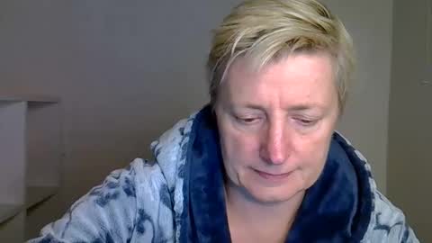 vea_motty online show from 11/10/25, 08:41