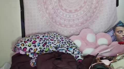 Veronica Lehane online show from 12/15/24, 03:24