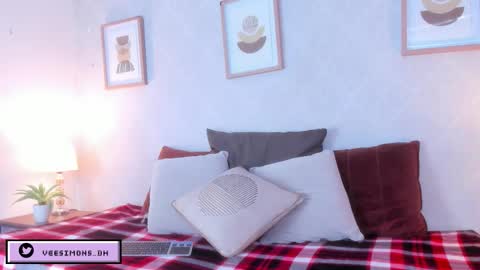 Vee Simons online show from 03/14/26, 08:25