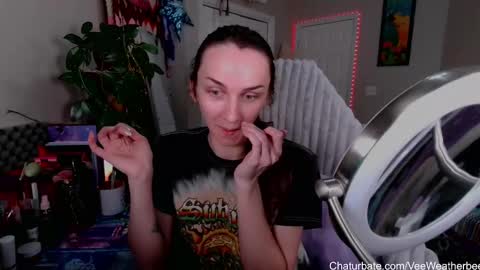 Violet Weatherbee online show from 01/03/25, 06:14