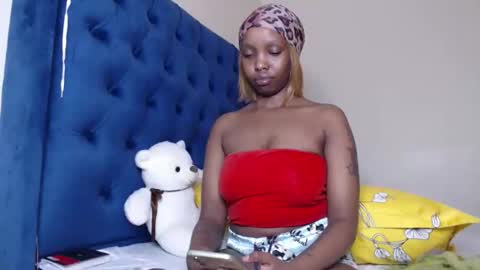 Snapshot of veey_dellah chatting on 05/07/26, 08:52 veey online show from 05/07/26, 08:52