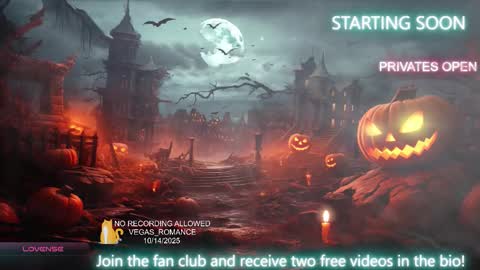 Snapshot of vegas_romance chatting on 10/15/25, 01:39 vegas_romance online show from 10/15/25, 01:39