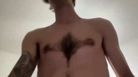 Snapshot of vegassangel chatting on 11/04/25, 03:27 Joeyyy online show from 11/04/25, 03:27