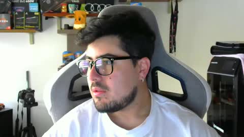 Charles online show from 09/08/25, 02:49