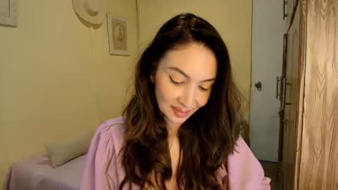 veka_lourens online show from 12/19/25, 04:36