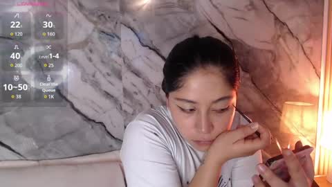 Snapshot of velakimm chatting on 05/05/26, 05:32 Isabella online show from 05/05/26, 05:32