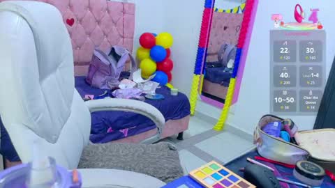 Snapshot of velinahoneyy chatting on 07/04/26, 12:44 velinahoneyy online show from 07/04/26, 12:44