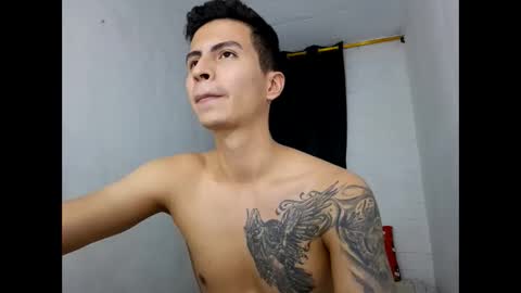 velk_hot1 online show from 01/13/25, 11:27
